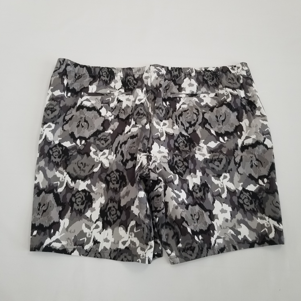 Isaac Mizrahi Live Pull-On Shorts Size 30WP NWOT - Picture 2 of 4